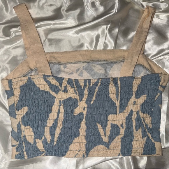 Sienna Sky Crop Bra Top (L) - Picture 2 of 3